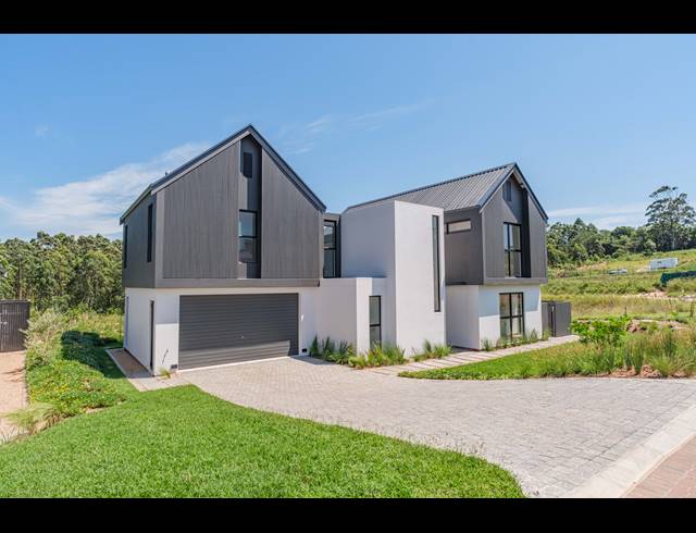 4 BEDROOM HOUSE FOR SALE IN SHEFFIELD BEACH